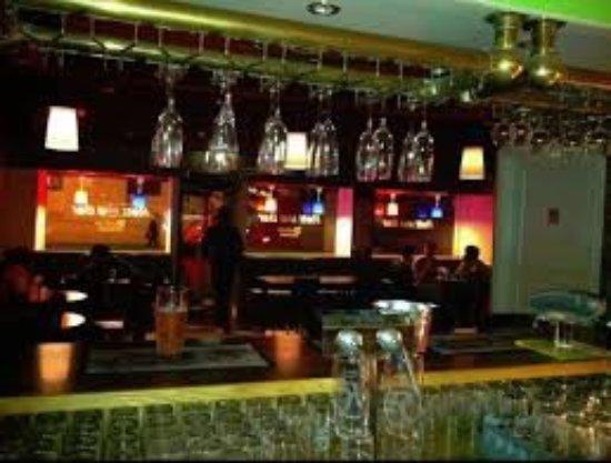 Rett Inn Bar